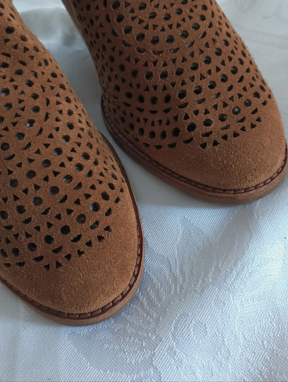 Jeffrey Campbell Laser-cut Suede Rosalee Booties Size 9 Brown